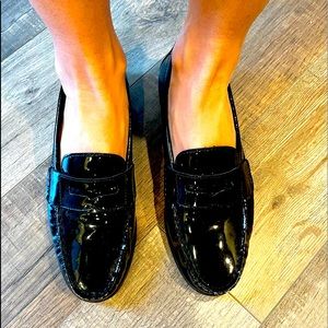 COLE HAAN black patent leather penny loafers size 6